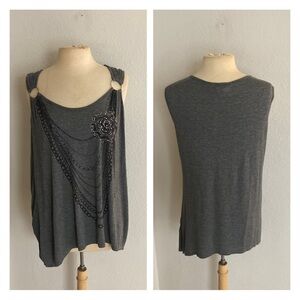 ❤️$5 BUNDLE SALE Lavish tank top